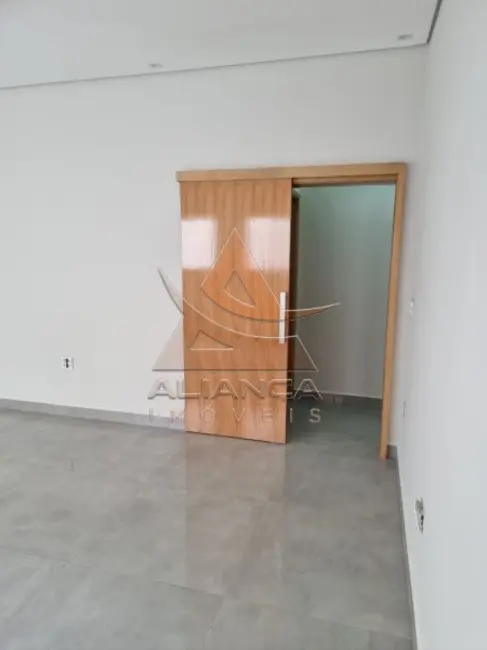 Casa com 3 quartos à venda, 150m2 em Vila Tibério, Ribeirao Preto - SP - imagem 5 Foto 5 de Casa com 3 quartos à venda, 150m2 em Vila Tibério, Ribeirao Preto - SP