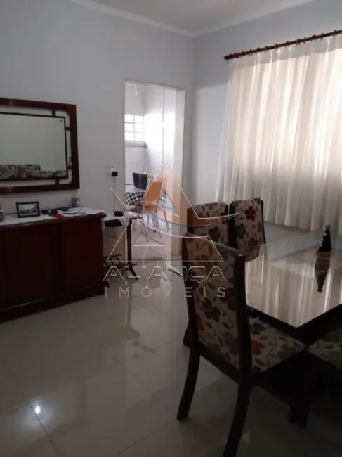 Foto 2 de Casa com 3 quartos à venda, 177m2 em Vila Tamandaré, Ribeirao Preto - SP