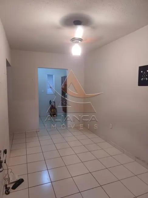 Foto 2 de Casa com 2 quartos à venda, 47m2 em Ribeirao Preto - SP