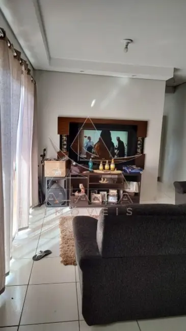 Casa com 3 quartos à venda, 200m2 em Parque das Oliveiras, Ribeirao Preto - SP - imagem 3 Foto 3 de Casa com 3 quartos à venda, 200m2 em Parque das Oliveiras, Ribeirao Preto - SP