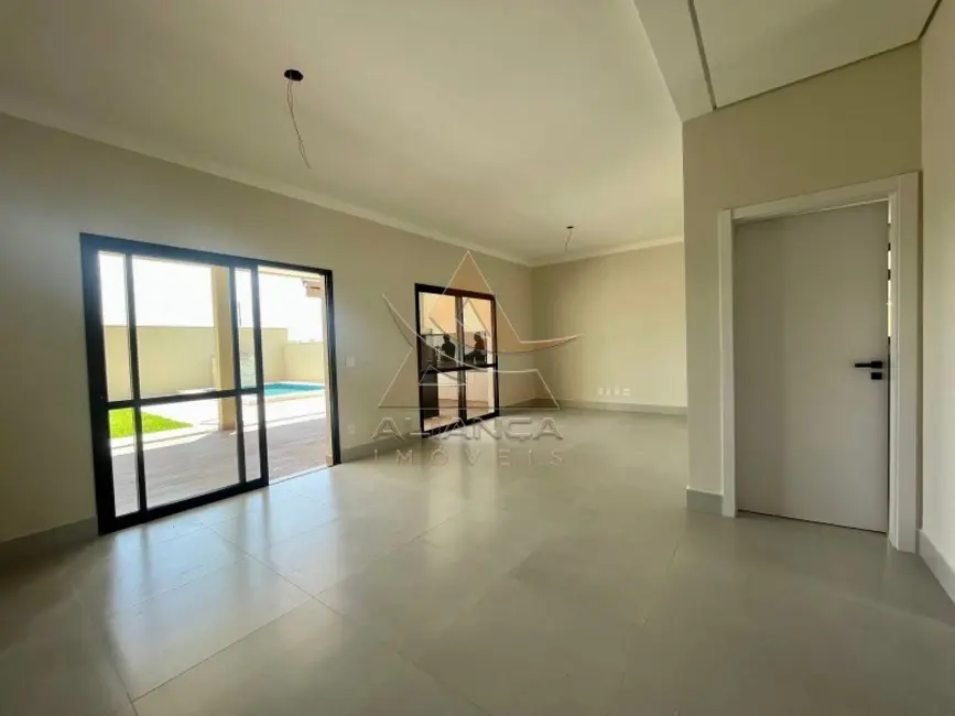 Casa de Condomínio com 3 quartos à venda, 230m2 em Vila do Golf, Ribeirao Preto - SP - imagem 4 Foto 4 de Casa de Condomínio com 3 quartos à venda, 230m2 em Vila do Golf, Ribeirao Preto - SP