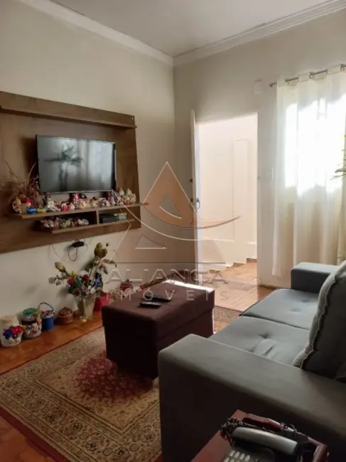 Casa com 3 quartos à venda, 161m2 em Jardim Mosteiro, Ribeirao Preto - SP - imagem 2 Foto 2 de Casa com 3 quartos à venda, 161m2 em Jardim Mosteiro, Ribeirao Preto - SP