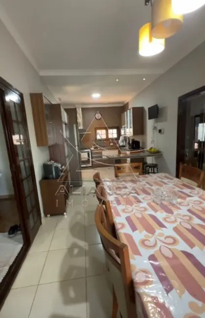 Casa com 3 quartos à venda, 200m2 em Jardim Itaú, Ribeirao Preto - SP - imagem 3 Foto 3 de Casa com 3 quartos à venda, 200m2 em Jardim Itaú, Ribeirao Preto - SP