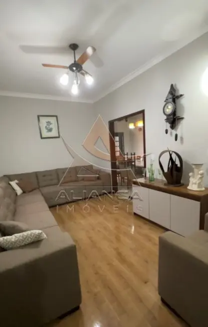 Casa com 3 quartos à venda, 200m2 em Jardim Itaú, Ribeirao Preto - SP - imagem 4 Foto 4 de Casa com 3 quartos à venda, 200m2 em Jardim Itaú, Ribeirao Preto - SP