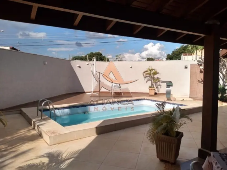 Casa com 3 quartos à venda, 254m2 em Ribeirao Preto - SP - imagem 1 Foto 1 de Casa com 3 quartos à venda, 254m2 em Ribeirao Preto - SP