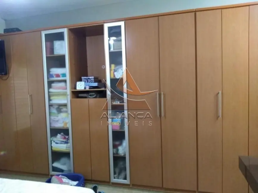 Casa com 3 quartos à venda, 254m2 em Ribeirao Preto - SP - imagem 8 Foto 8 de Casa com 3 quartos à venda, 254m2 em Ribeirao Preto - SP