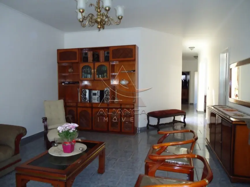 Foto 1 de Casa com 3 quartos à venda, 240m2 em Ribeirao Preto - SP