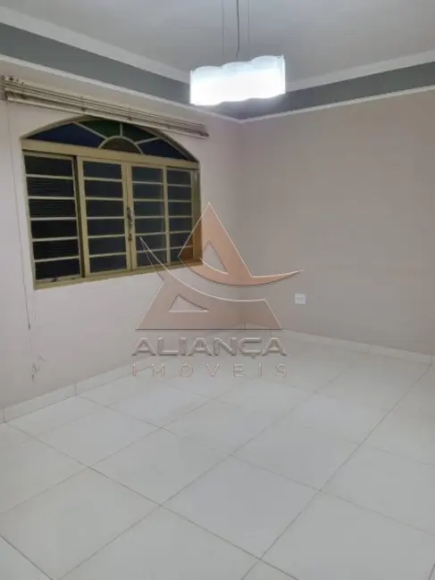 Foto 2 de Casa com 4 quartos à venda, 182m2 em Ipiranga, Ribeirao Preto - SP