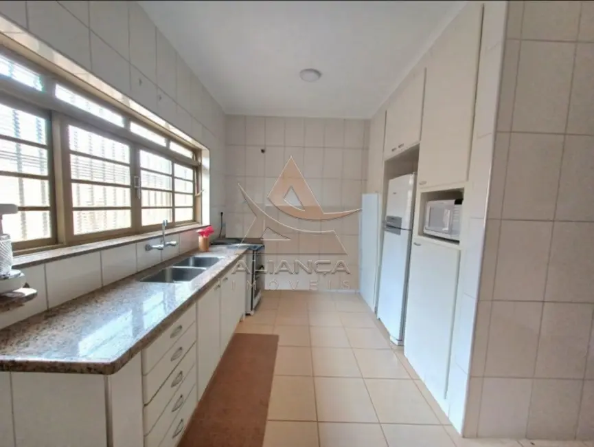Casa com 3 quartos à venda, 190m2 em Sumarezinho, Ribeirao Preto - SP - imagem 3 Foto 3 de Casa com 3 quartos à venda, 190m2 em Sumarezinho, Ribeirao Preto - SP
