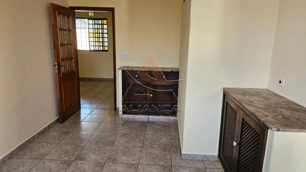 Casa com 3 quartos à venda, 226m2 em Vila Tibério, Ribeirao Preto - SP - imagem 5 Foto 5 de Casa com 3 quartos à venda, 226m2 em Vila Tibério, Ribeirao Preto - SP