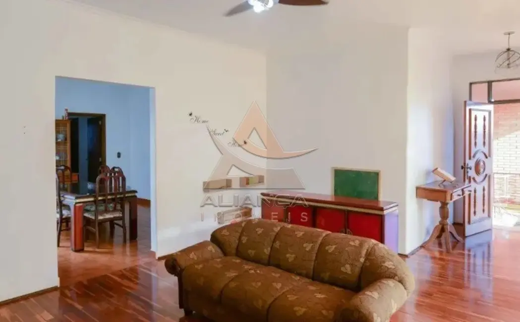 Foto 2 de Casa com 4 quartos à venda, 214m2 em Ribeirao Preto - SP