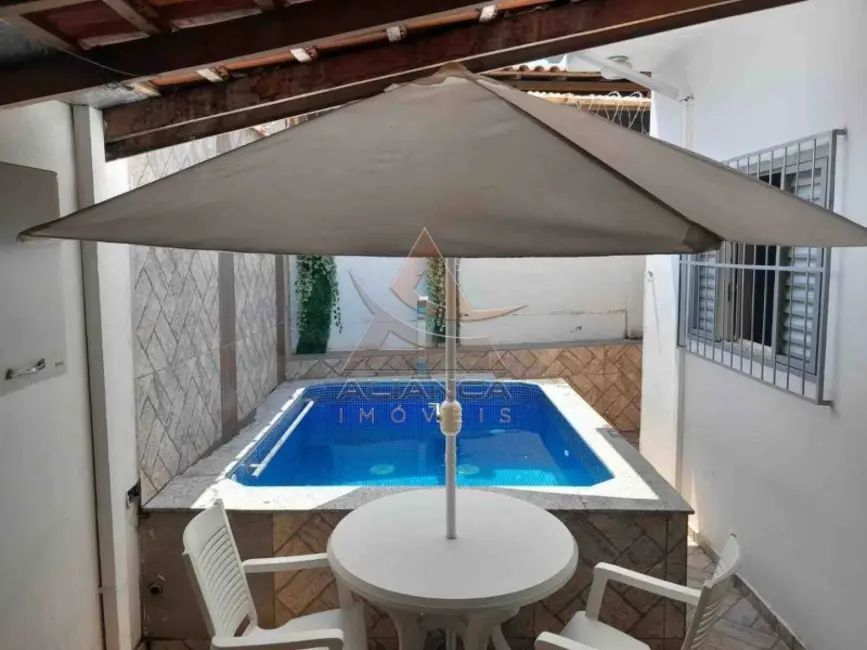 Foto 1 de Casa com 3 quartos à venda, 160m2 em Delfinopolis - MG