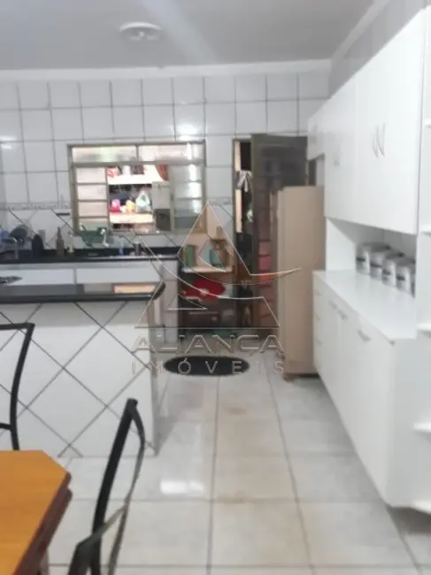 Casa com 2 quartos à venda, 141m2 em Ribeirao Preto - SP - imagem 2 Foto 2 de Casa com 2 quartos à venda, 141m2 em Ribeirao Preto - SP