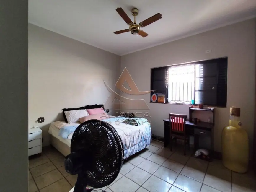 Foto 6 de Casa com 5 quartos para alugar, 229m2 em Ribeirao Preto - SP