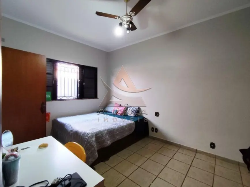 Foto 9 de Casa com 5 quartos para alugar, 229m2 em Ribeirao Preto - SP