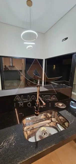 Casa de Condomínio com 3 quartos à venda, 169m2 em Ribeirao Preto - SP - imagem 3 Foto 3 de Casa de Condomínio com 3 quartos à venda, 169m2 em Ribeirao Preto - SP