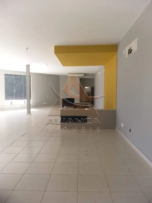 Sala Comercial com 1 quarto para alugar, 300m2 em Nova Ribeirânia, Ribeirao Preto - SP - imagem 4 Foto 4 de Sala Comercial com 1 quarto para alugar, 300m2 em Nova Ribeirânia, Ribeirao Preto - SP