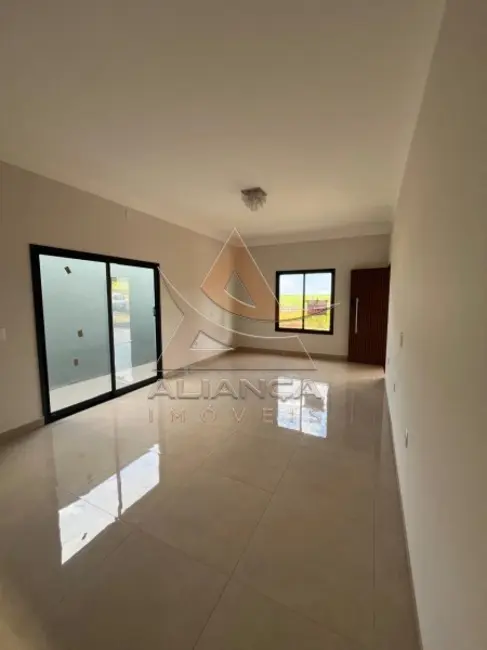 Foto 1 de Casa de Condomínio com 3 quartos à venda, 130m2 em Cravinhos - SP