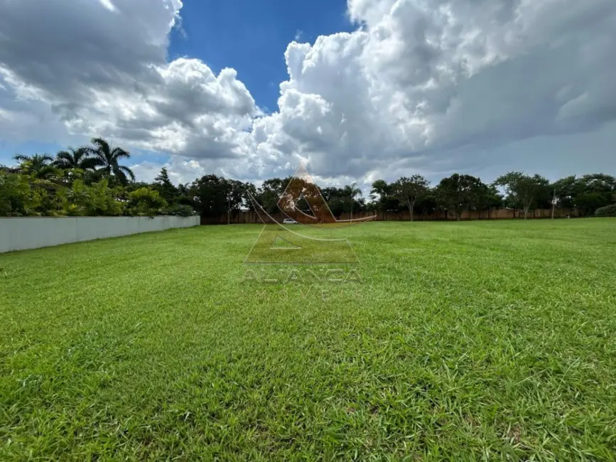 Foto 1 de Terreno / Lote à venda, 1500m2 em Cravinhos - SP