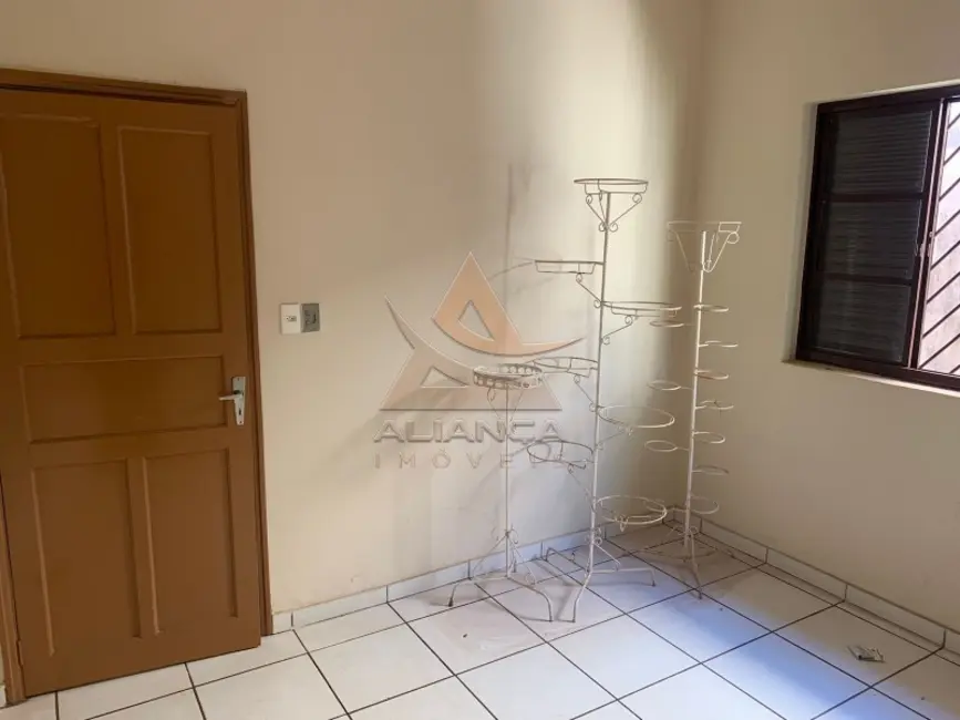 Casa com 3 quartos à venda, 129m2 em Vila Tamandaré, Ribeirao Preto - SP - imagem 8 Foto 8 de Casa com 3 quartos à venda, 129m2 em Vila Tamandaré, Ribeirao Preto - SP