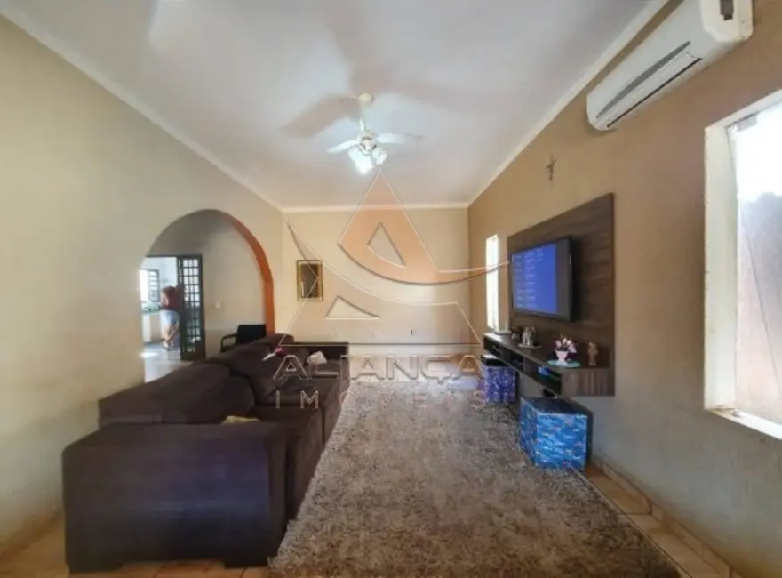 Casa com 3 quartos à venda, 120m2 em Ribeirao Preto - SP - imagem 3 Foto 3 de Casa com 3 quartos à venda, 120m2 em Ribeirao Preto - SP