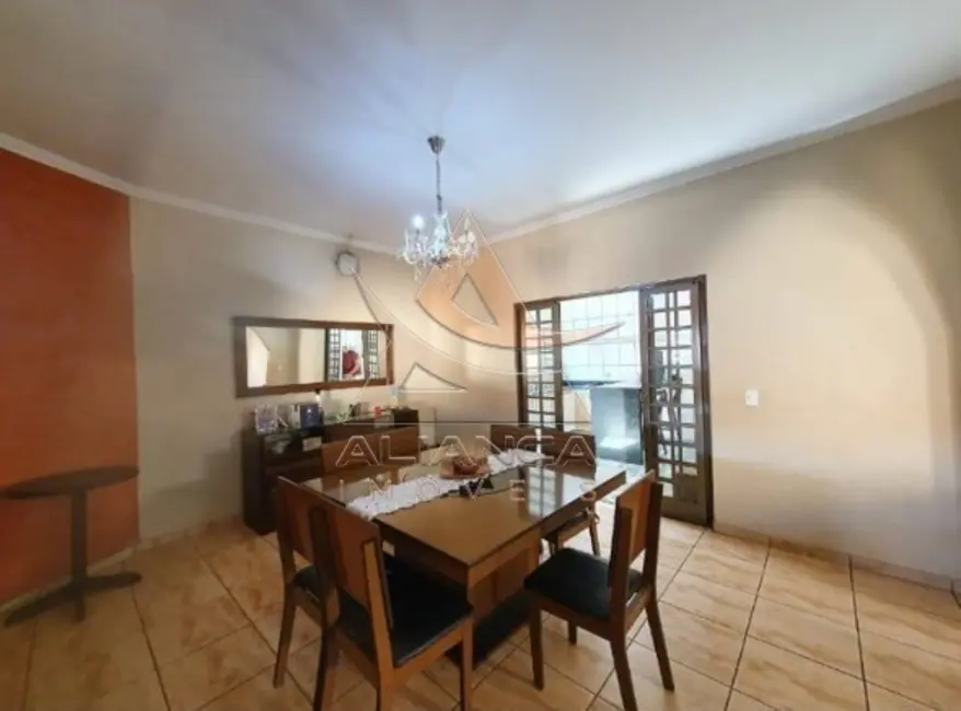 Casa com 3 quartos à venda, 120m2 em Ribeirao Preto - SP - imagem 4 Foto 4 de Casa com 3 quartos à venda, 120m2 em Ribeirao Preto - SP