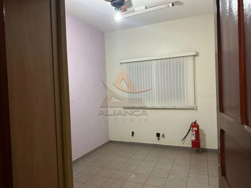 Foto 3 de Casa com 4 quartos à venda, 174m2 em Vila Tibério, Ribeirao Preto - SP