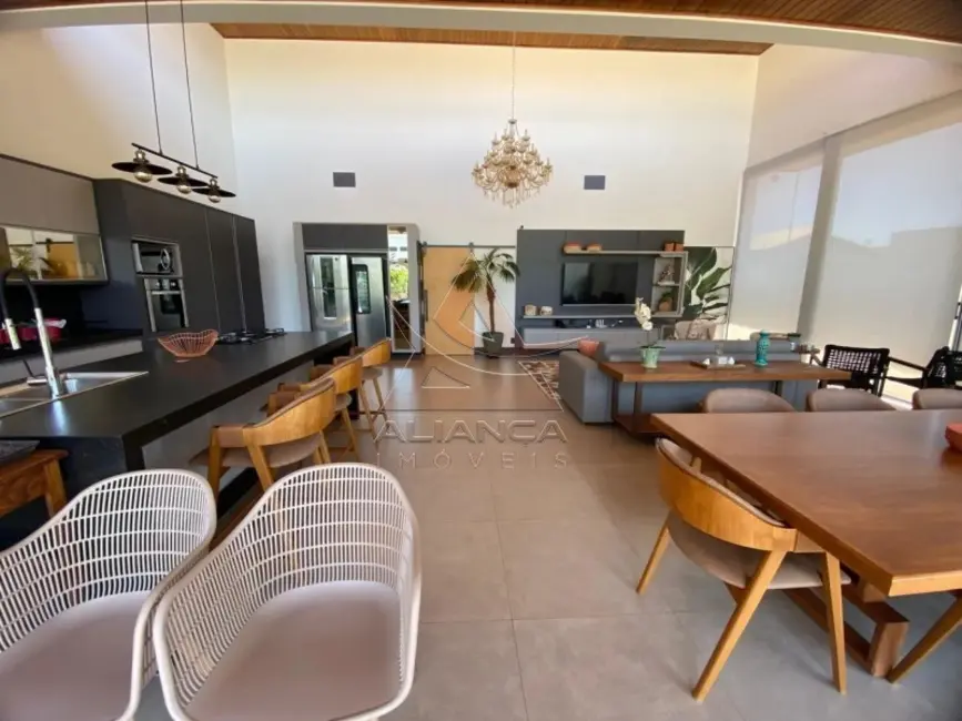 Casa de Condomínio com 4 quartos à venda, 259m2 em Rifaina - SP - imagem 5 Foto 5 de Casa de Condomínio com 4 quartos à venda, 259m2 em Rifaina - SP