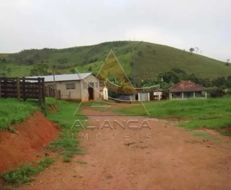 Fazenda / Haras com 1 quarto à venda, 15000000m2 em Capitolio - MG - imagem 4 Foto 4 de Fazenda / Haras com 1 quarto à venda, 15000000m2 em Capitolio - MG