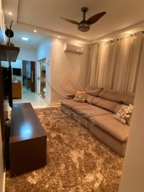 Foto 2 de Casa com 3 quartos à venda, 186m2 em Centro, Jardinopolis - SP