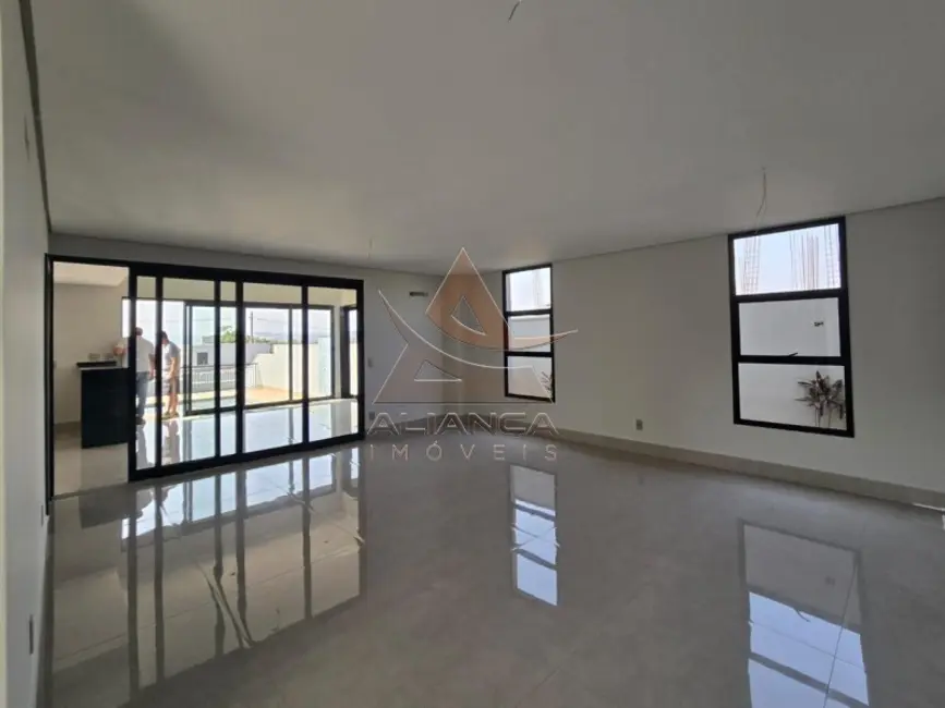Casa de Condomínio com 4 quartos à venda, 274m2 em Vila do Golf, Ribeirao Preto - SP - imagem 3 Foto 3 de Casa de Condomínio com 4 quartos à venda, 274m2 em Vila do Golf, Ribeirao Preto - SP
