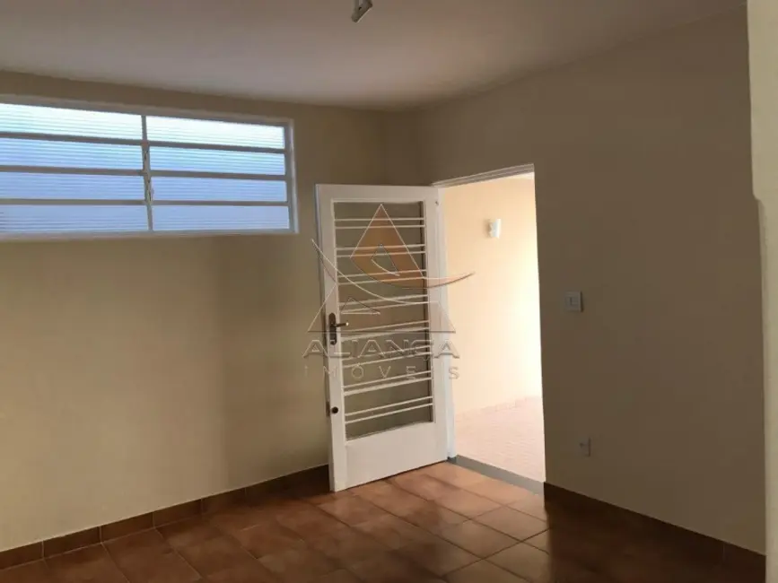 Foto 2 de Casa com 3 quartos à venda, 113m2 em Vila Tibério, Ribeirao Preto - SP