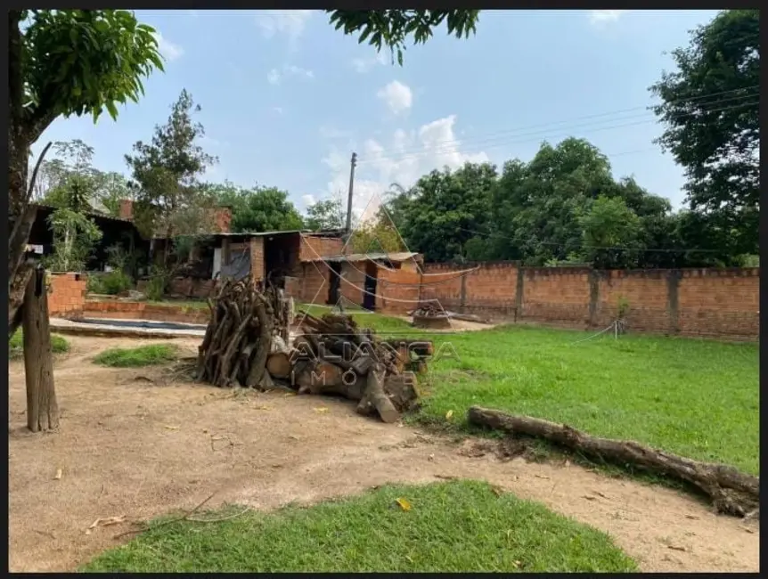 Foto 8 de Chácara com 4 quartos à venda, 2000m2 em Cajuru - SP