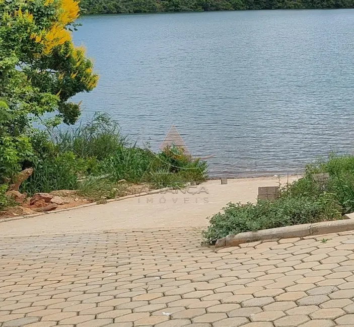 Foto 1 de Terreno / Lote à venda, 360m2 em Rifaina - SP