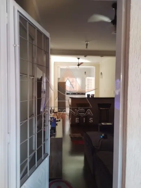 Casa com 2 quartos à venda, 115m2 em Ribeirao Preto - SP - imagem 2 Foto 2 de Casa com 2 quartos à venda, 115m2 em Ribeirao Preto - SP