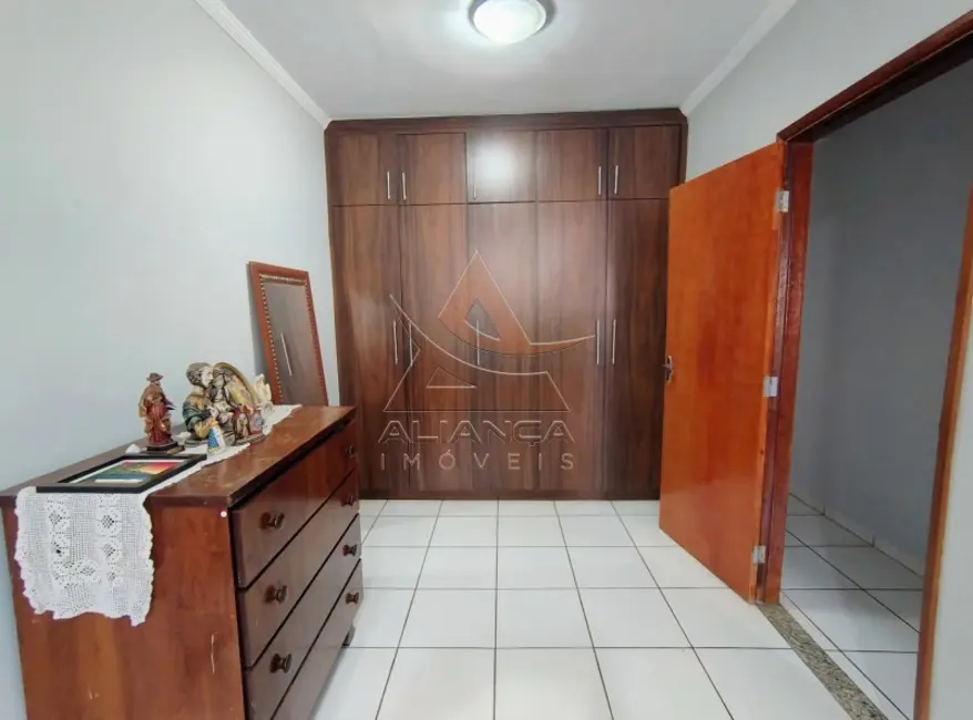 Casa com 3 quartos à venda, 156m2 em Jardim José Sampaio Júnior, Ribeirao Preto - SP - imagem 7 Foto 7 de Casa com 3 quartos à venda, 156m2 em Jardim José Sampaio Júnior, Ribeirao Preto - SP