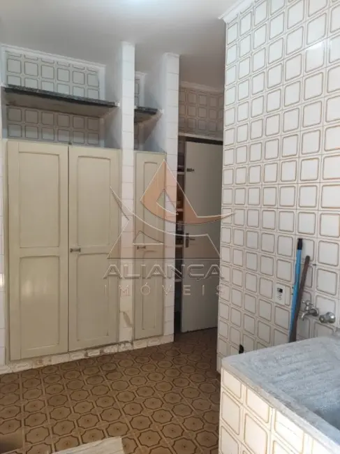 Casa com 3 quartos à venda, 160m2 em Vila Tibério, Ribeirao Preto - SP - imagem 8 Foto 8 de Casa com 3 quartos à venda, 160m2 em Vila Tibério, Ribeirao Preto - SP