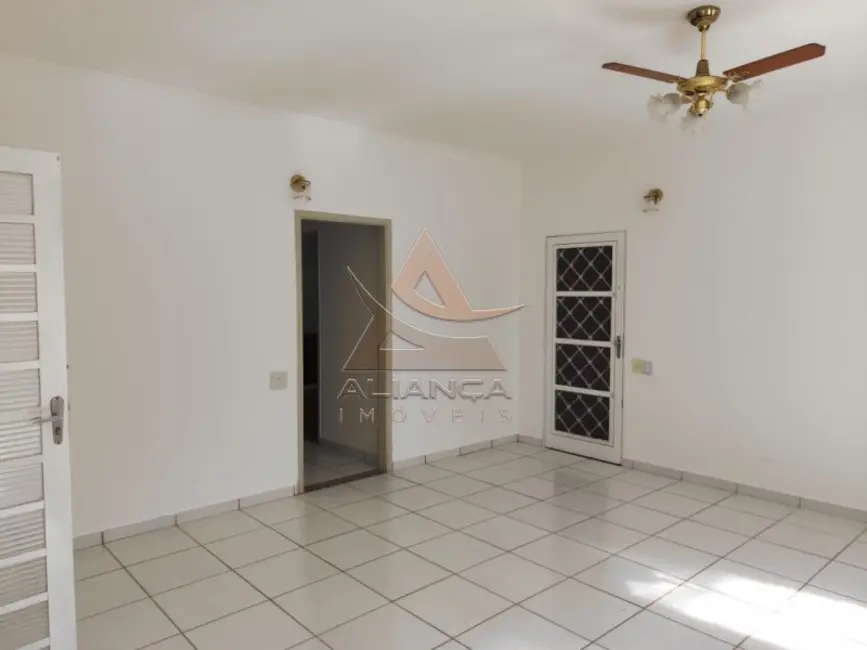 Casa com 3 quartos à venda, 160m2 em Vila Tibério, Ribeirao Preto - SP - imagem 3 Foto 3 de Casa com 3 quartos à venda, 160m2 em Vila Tibério, Ribeirao Preto - SP