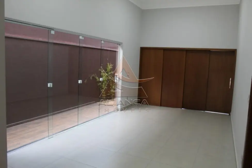 Casa de Condomínio com 3 quartos à venda, 168m2 em Vila do Golf, Ribeirao Preto - SP - imagem 3 Foto 3 de Casa de Condomínio com 3 quartos à venda, 168m2 em Vila do Golf, Ribeirao Preto - SP