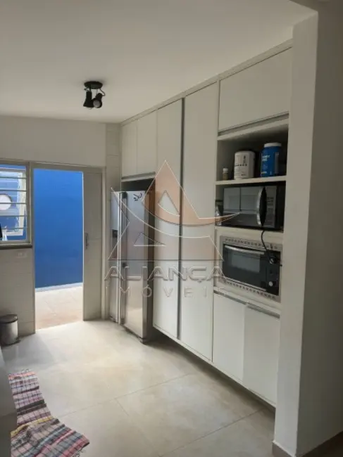 Casa com 4 quartos para alugar, 340m2 em Jardim Irajá, Ribeirao Preto - SP - imagem 9 Foto 9 de Casa com 4 quartos para alugar, 340m2 em Jardim Irajá, Ribeirao Preto - SP