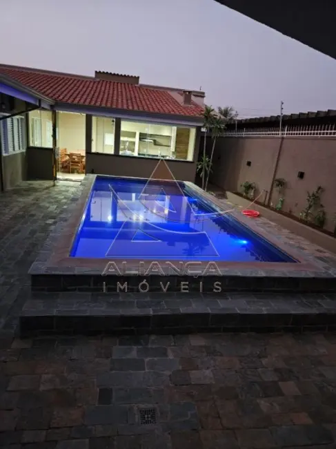 Foto 1 de Casa com 3 quartos para alugar, 281m2 em Ribeirao Preto - SP