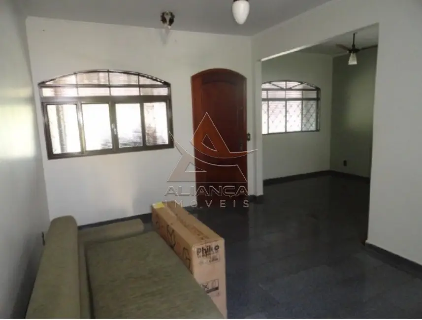 Casa com 4 quartos à venda, 261m2 em Jardim Irajá, Ribeirao Preto - SP - imagem 3 Foto 3 de Casa com 4 quartos à venda, 261m2 em Jardim Irajá, Ribeirao Preto - SP