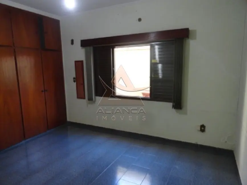Casa com 4 quartos à venda, 261m2 em Jardim Irajá, Ribeirao Preto - SP - imagem 4 Foto 4 de Casa com 4 quartos à venda, 261m2 em Jardim Irajá, Ribeirao Preto - SP