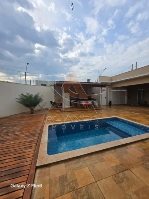 Casa com 3 quartos à venda, 139m2 em Ribeirao Preto - SP - imagem 1 Foto 1 de Casa com 3 quartos à venda, 139m2 em Ribeirao Preto - SP