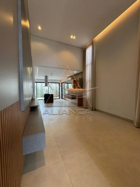 Casa de Condomínio com 3 quartos à venda, 194m2 em Vila do Golf, Ribeirao Preto - SP - imagem 2 Foto 2 de Casa de Condomínio com 3 quartos à venda, 194m2 em Vila do Golf, Ribeirao Preto - SP