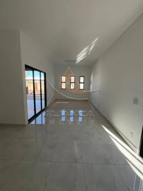 Foto 1 de Casa com 3 quartos à venda, 140m2 em Cravinhos - SP