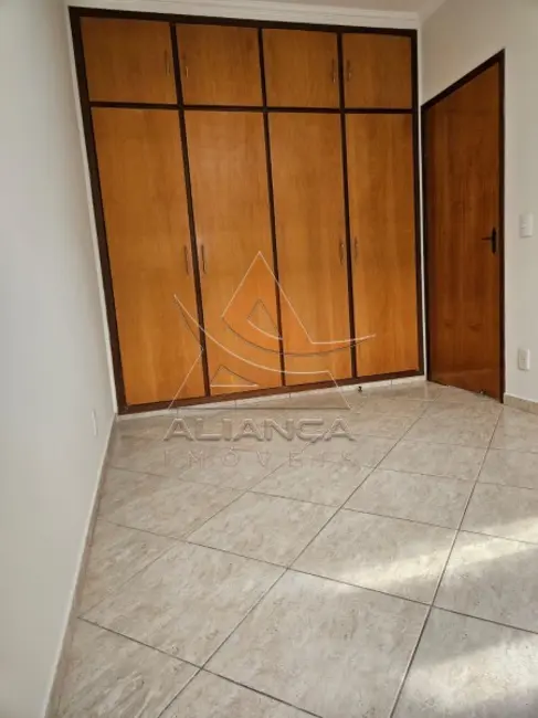 Casa com 3 quartos à venda, 180m2 em Vila Tamandaré, Ribeirao Preto - SP - imagem 3 Foto 3 de Casa com 3 quartos à venda, 180m2 em Vila Tamandaré, Ribeirao Preto - SP