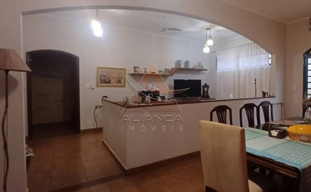 Foto 3 de Casa com 3 quartos à venda, 221m2 em Parque Residencial Lagoinha, Ribeirao Preto - SP