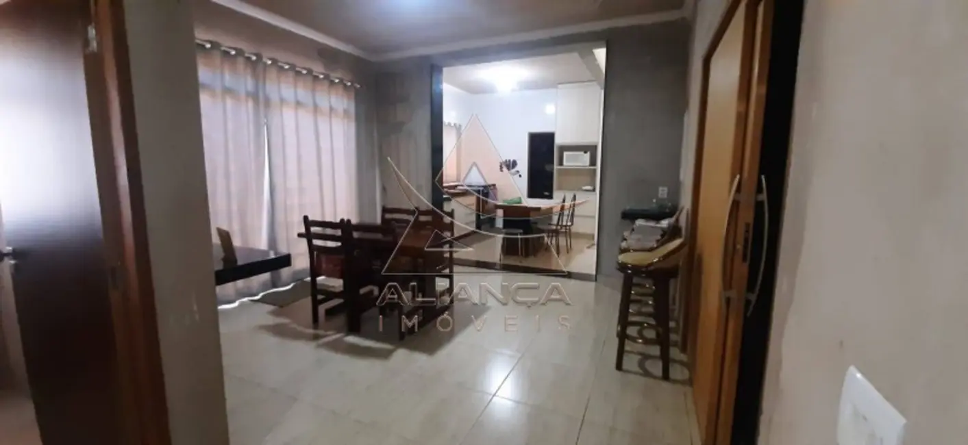Casa com 3 quartos à venda, 230m2 em Ribeirao Preto - SP - imagem 2 Foto 2 de Casa com 3 quartos à venda, 230m2 em Ribeirao Preto - SP