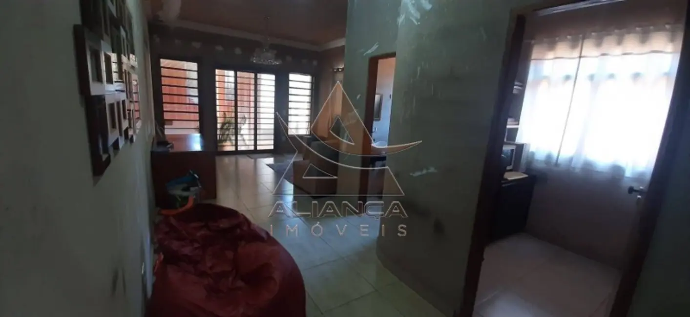 Casa com 3 quartos à venda, 230m2 em Ribeirao Preto - SP - imagem 3 Foto 3 de Casa com 3 quartos à venda, 230m2 em Ribeirao Preto - SP